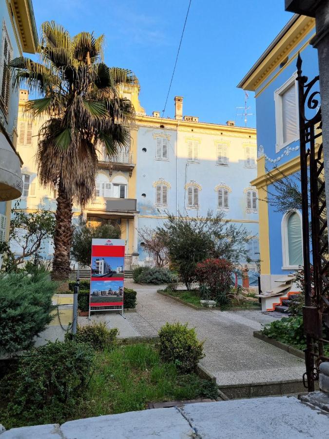 Apartment Elizabeth Pula Exterior foto